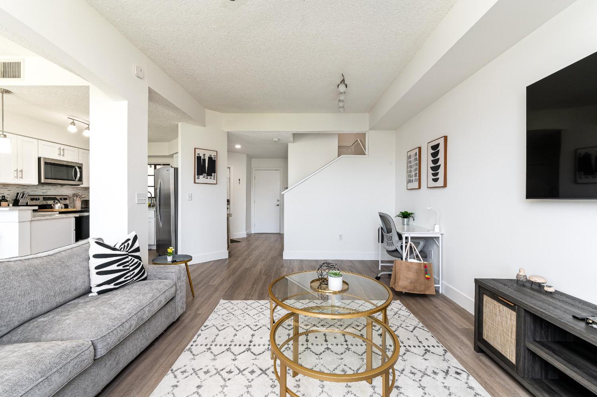 Newly Renovated Townhome With King Bed Delray Beach Buitenkant foto